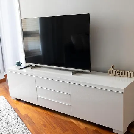 Huoneisto 2ndhomes Luxury 1br Kamppi Center With Sauna And Big Terrace Helsinki