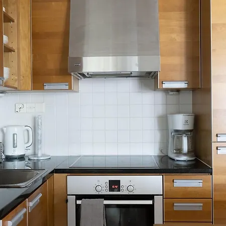 Huoneisto 2ndhomes Luxury 1br Kamppi Center With Sauna And Big Terrace