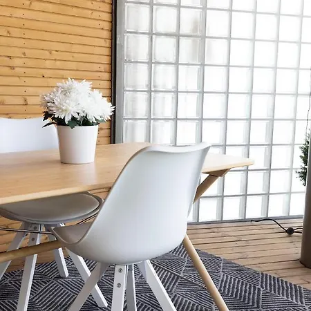 Huoneisto 2ndhomes Luxury 1br Kamppi Center With Sauna And Big Terrace